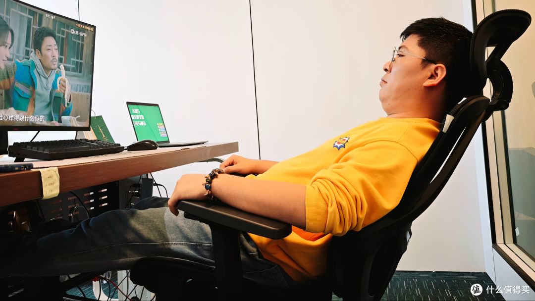 千元级夏草木Fit2人体工学椅实测:久坐不累!全支撑还能躺着休息
