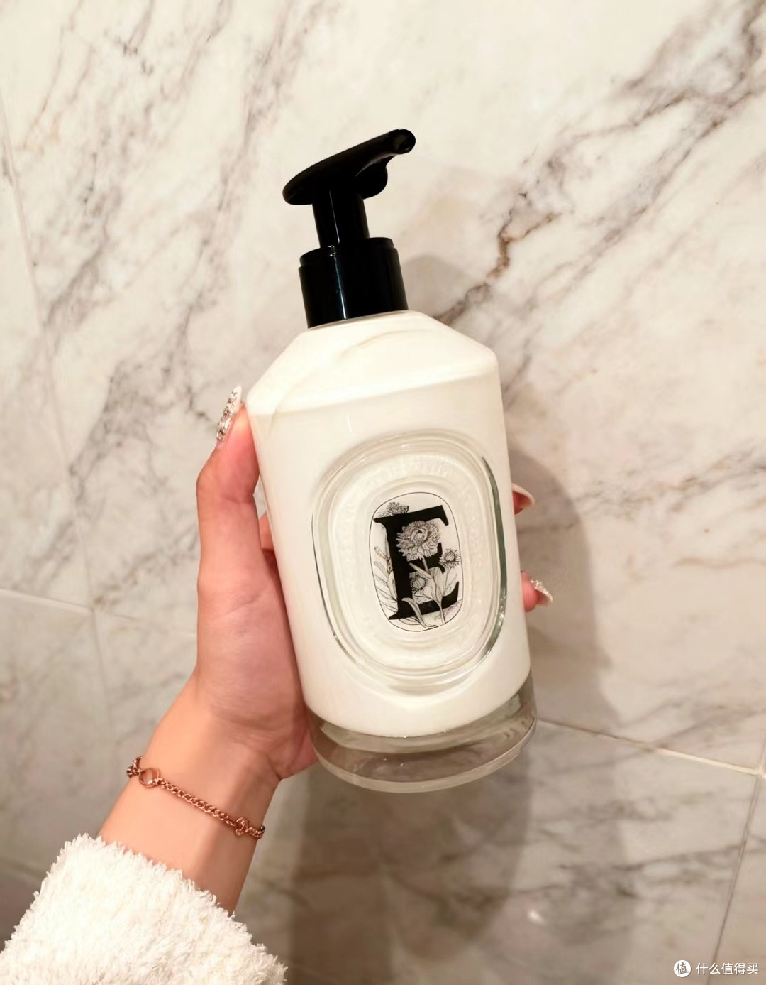 350ml大瓶像奶盖,Diptyque这罐“丝绒手套”到底值不值?
