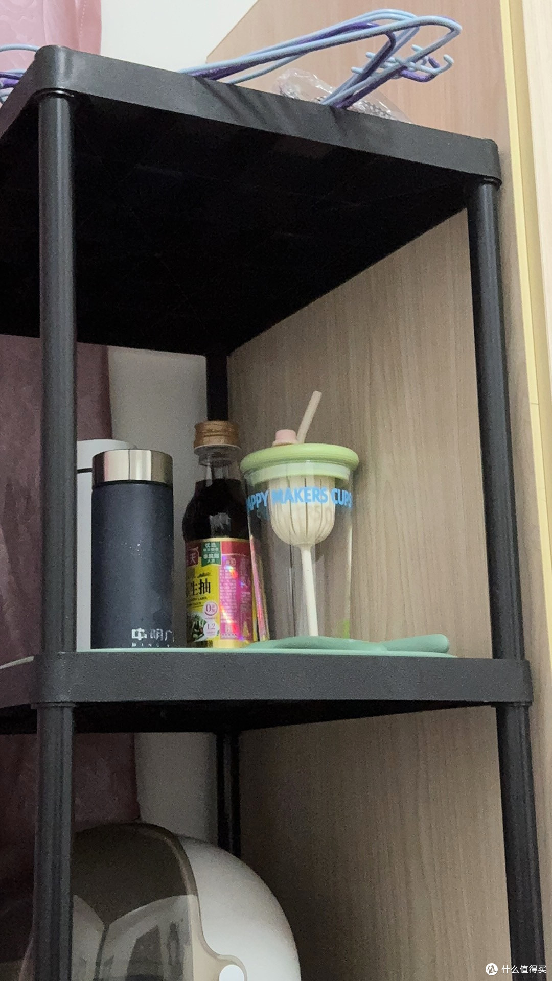 这个移动置物架，直接帮我腾出半平米！