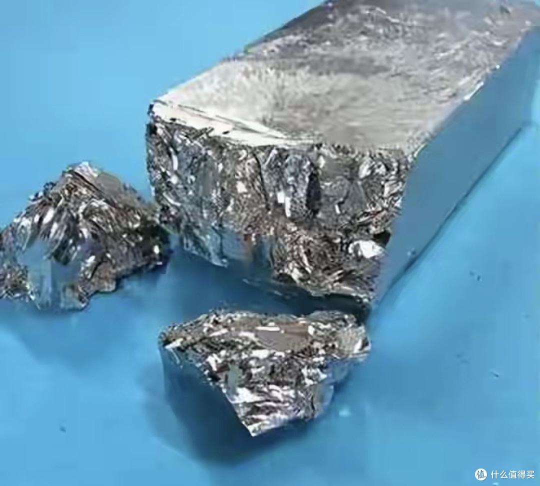 300Wh/kg锂电池被禁出口!中国精准卡住全球新能源“咽喉”