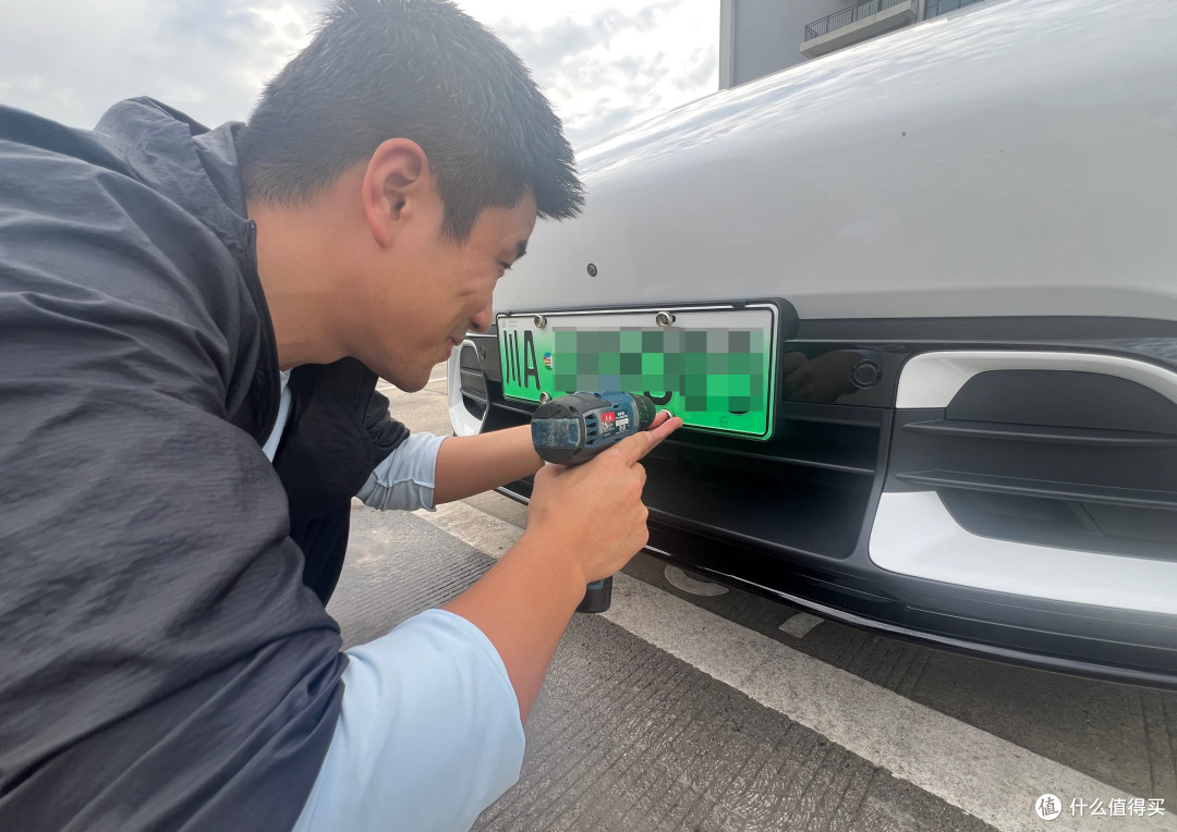 为颜值买单，为冲动消费——小米YU7抢购、省钱、提车、上牌记录