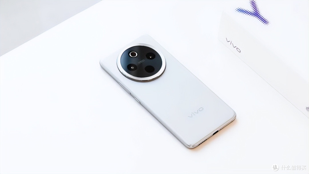 千元机“续航卷王”,vivo Y300 Pro:6500mAh+四曲屏