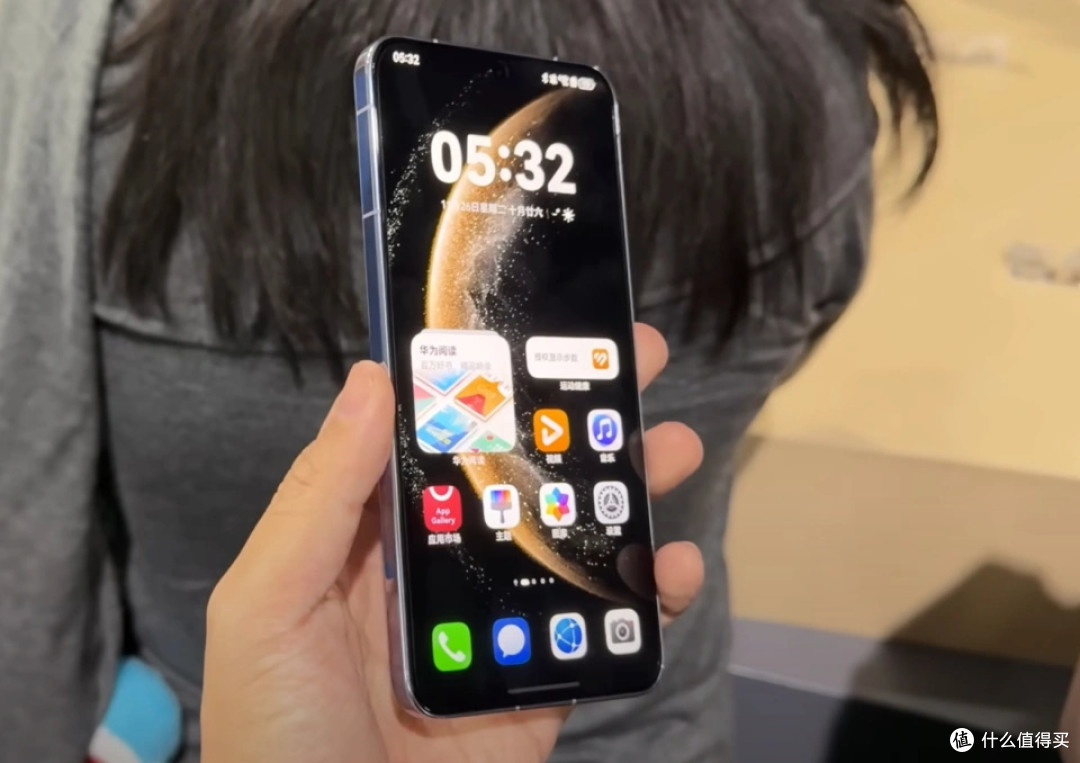 华为Mate70售价一降再降,12GB+512GB跳水1011元,卖得好也继续降