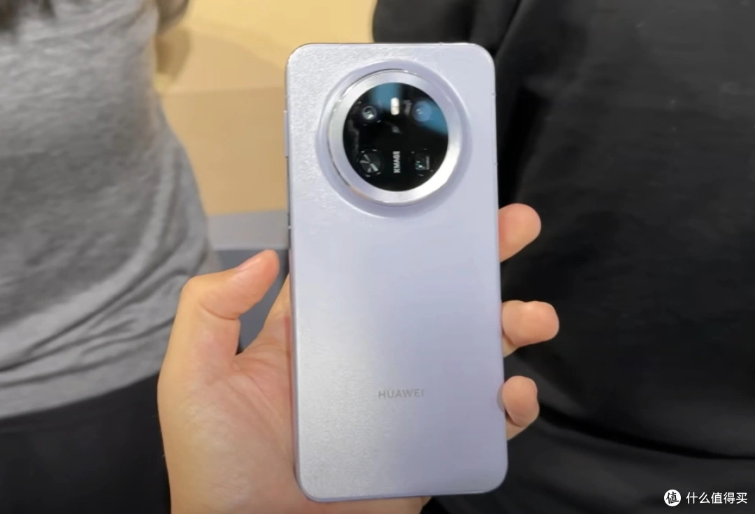 华为Mate70售价一降再降,12GB+512GB跳水1011元,卖得好也继续降