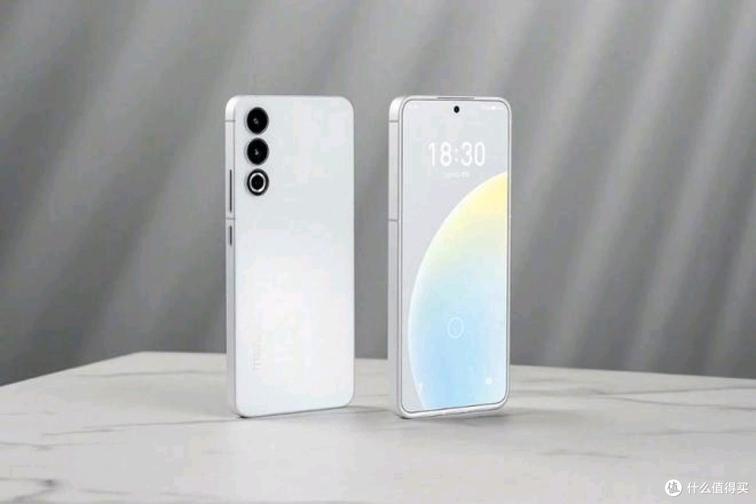 跳水最快旗舰手机,魅族21,骁龙8gen3,6.55三星直屏,1.74mm边