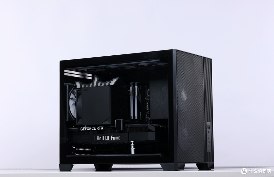 黑色紧凑型风冷装机方案:9700X+ 5070Ti 名人堂显卡装机分享