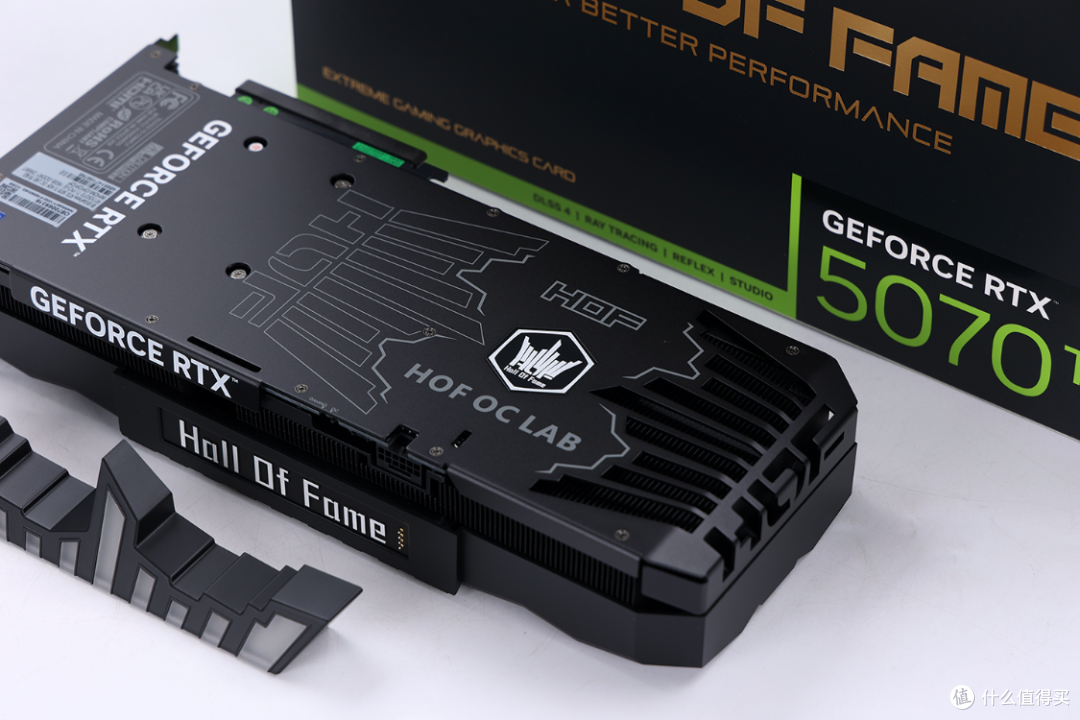 黑色紧凑型风冷装机方案:9700X+ 5070Ti 名人堂显卡装机分享
