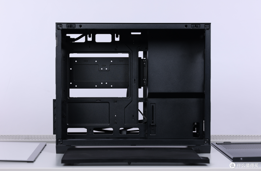 黑色紧凑型风冷装机方案:9700X+ 5070Ti 名人堂显卡装机分享