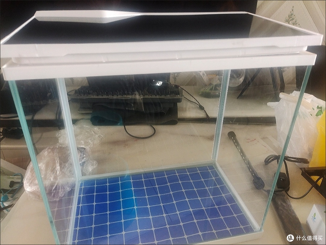 金晶超白一体式鱼缸:让家用养鱼告别繁琐