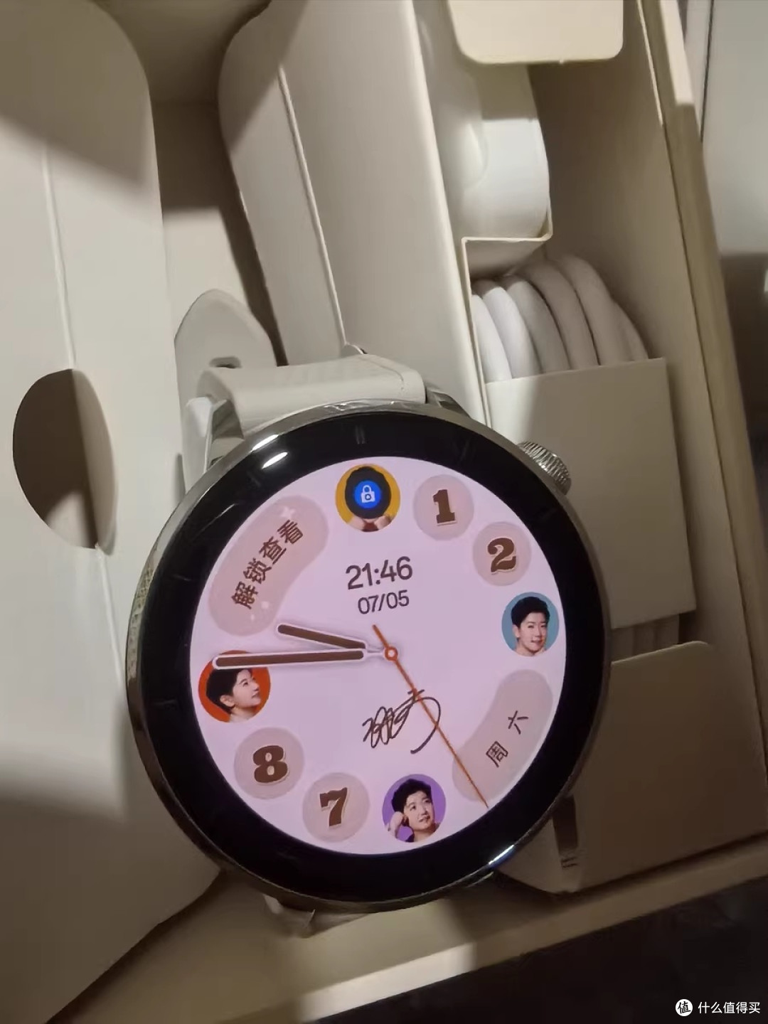 OPPO Watch X2 Mini:精致外观与健康守护