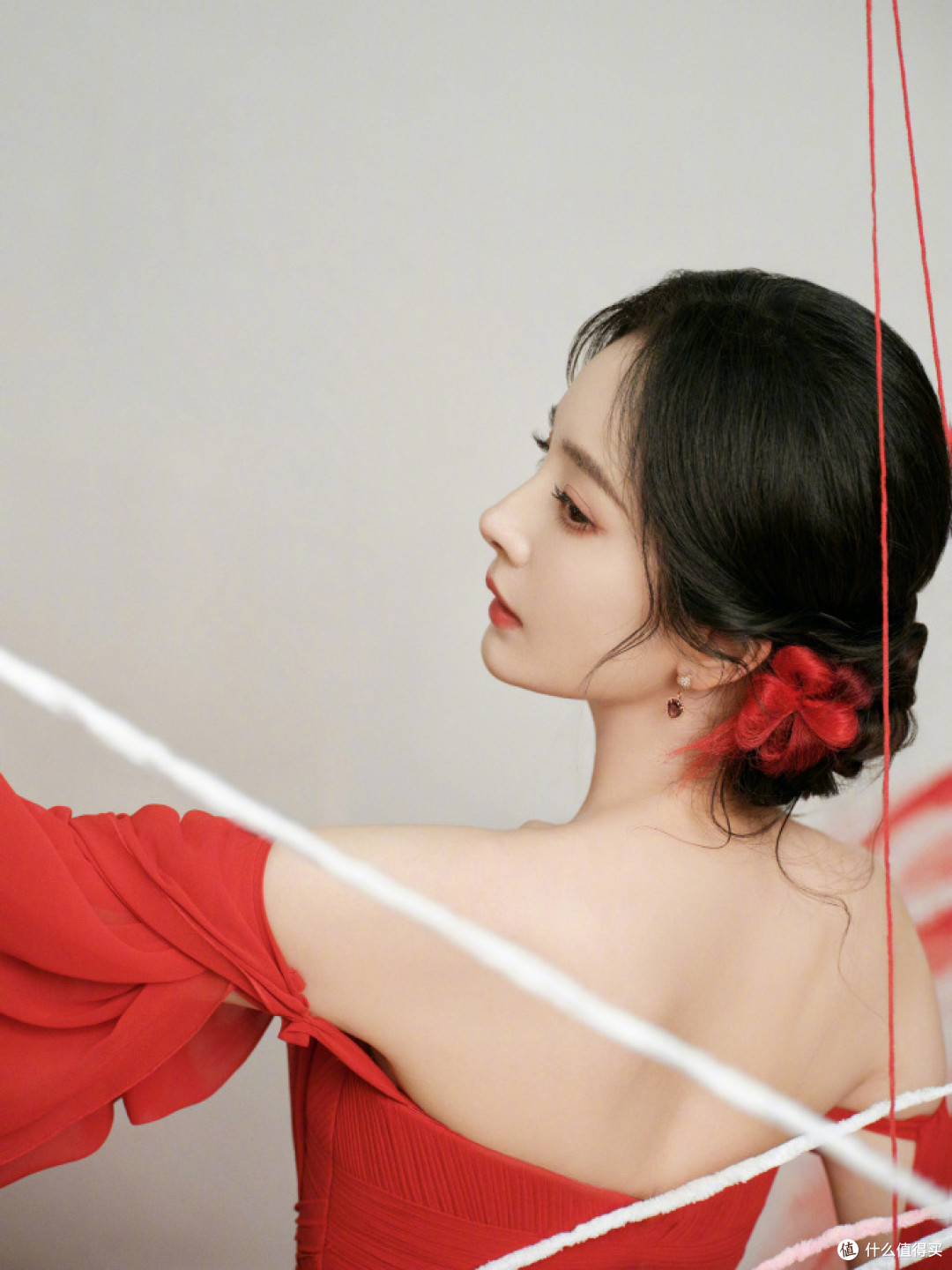 杨幂的“涂山红红”美学：从内而外的时尚大女主，真是太美了