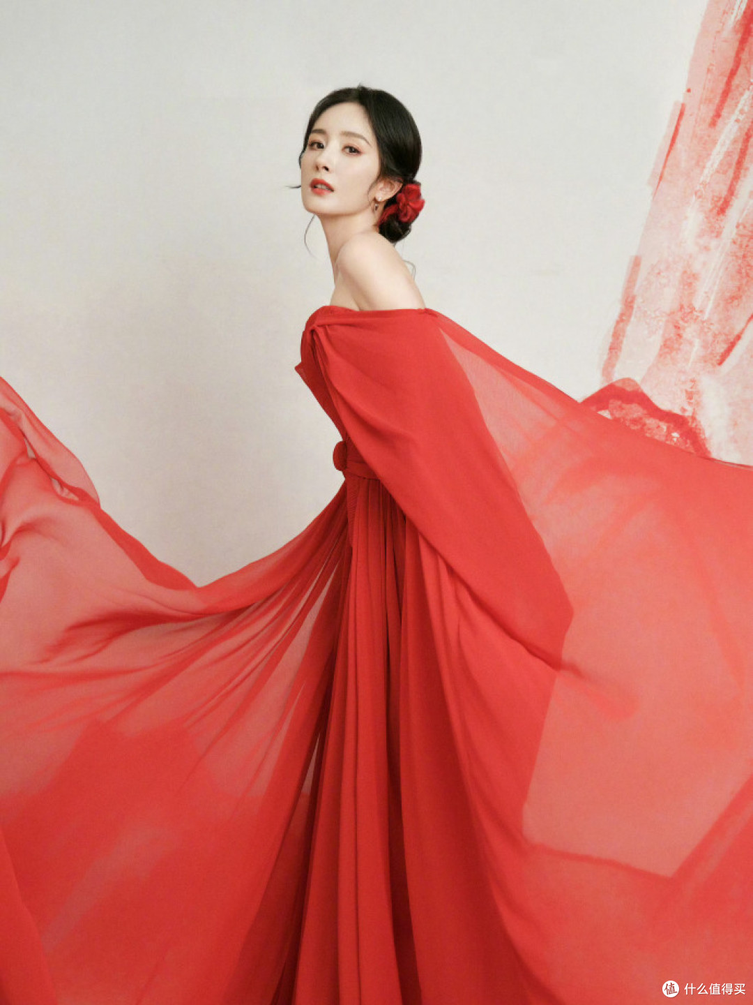 杨幂的“涂山红红”美学：从内而外的时尚大女主，真是太美了
