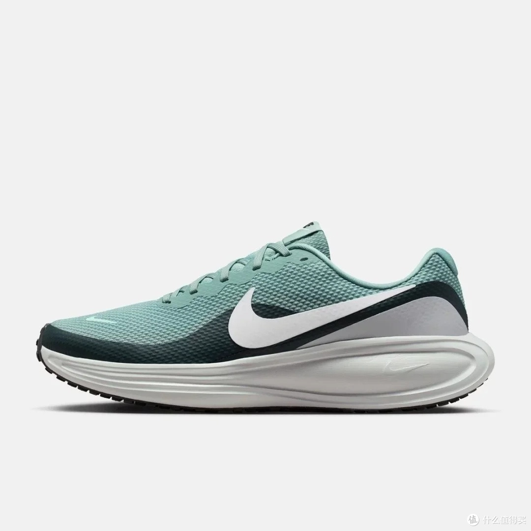 Nike REVOLUTION 8：轻便缓震跑鞋