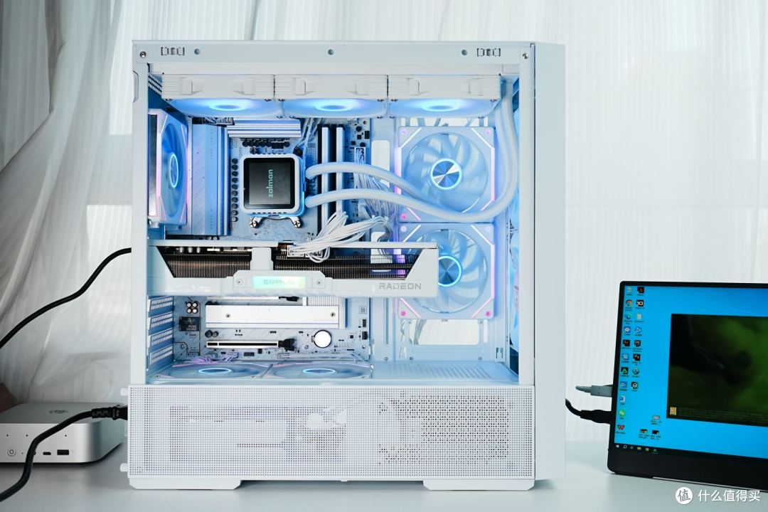 纯白怪兽！AMD装机秀：安耐美风屿K1机箱+电源+积木风扇+思民水冷