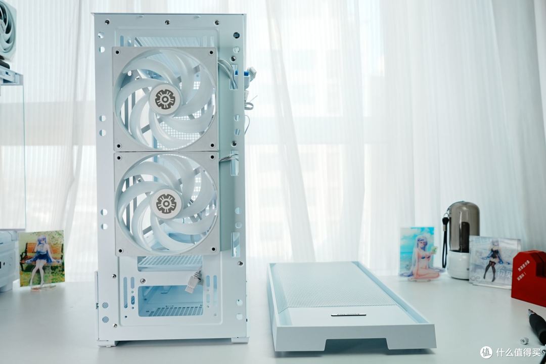 纯白怪兽！AMD装机秀：安耐美风屿K1机箱+电源+积木风扇+思民水冷