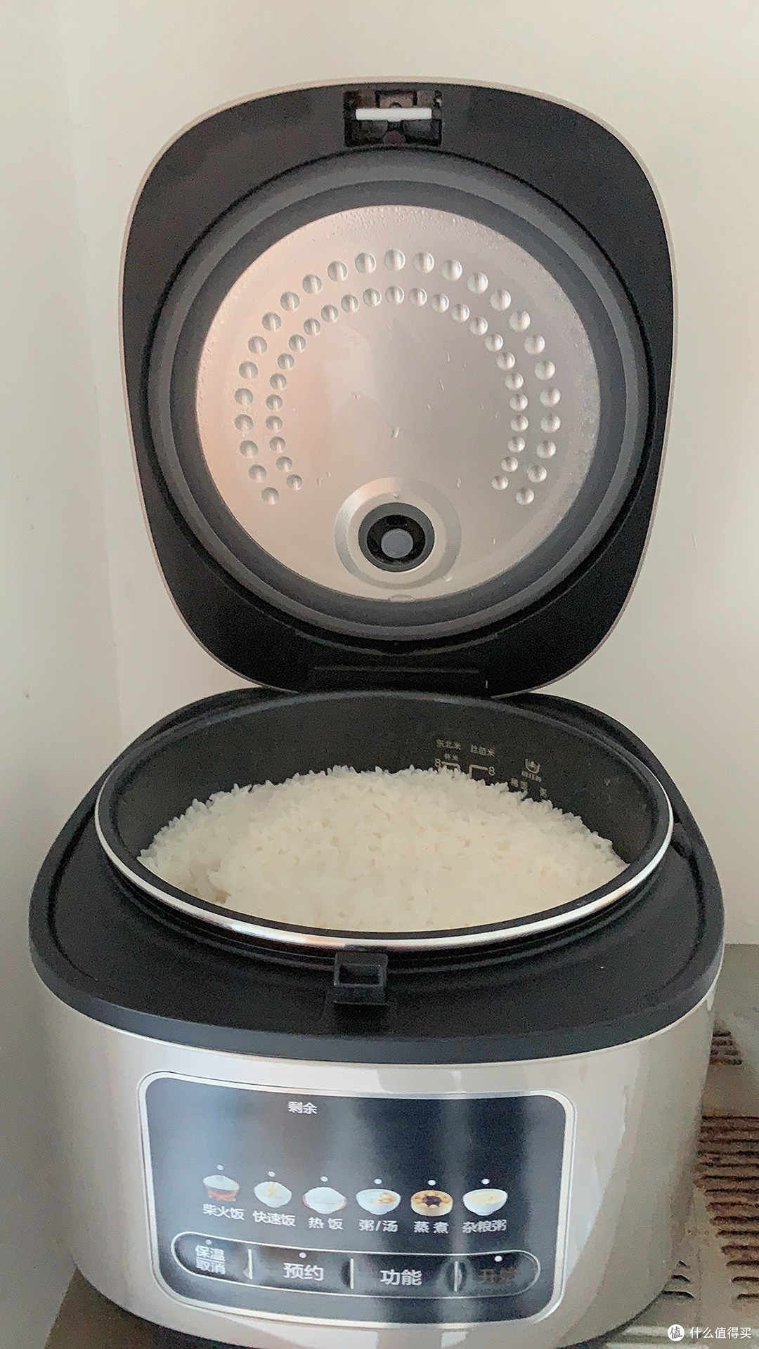 美的MB-FB50P502电饭煲：承包全家三餐的厨房利器
