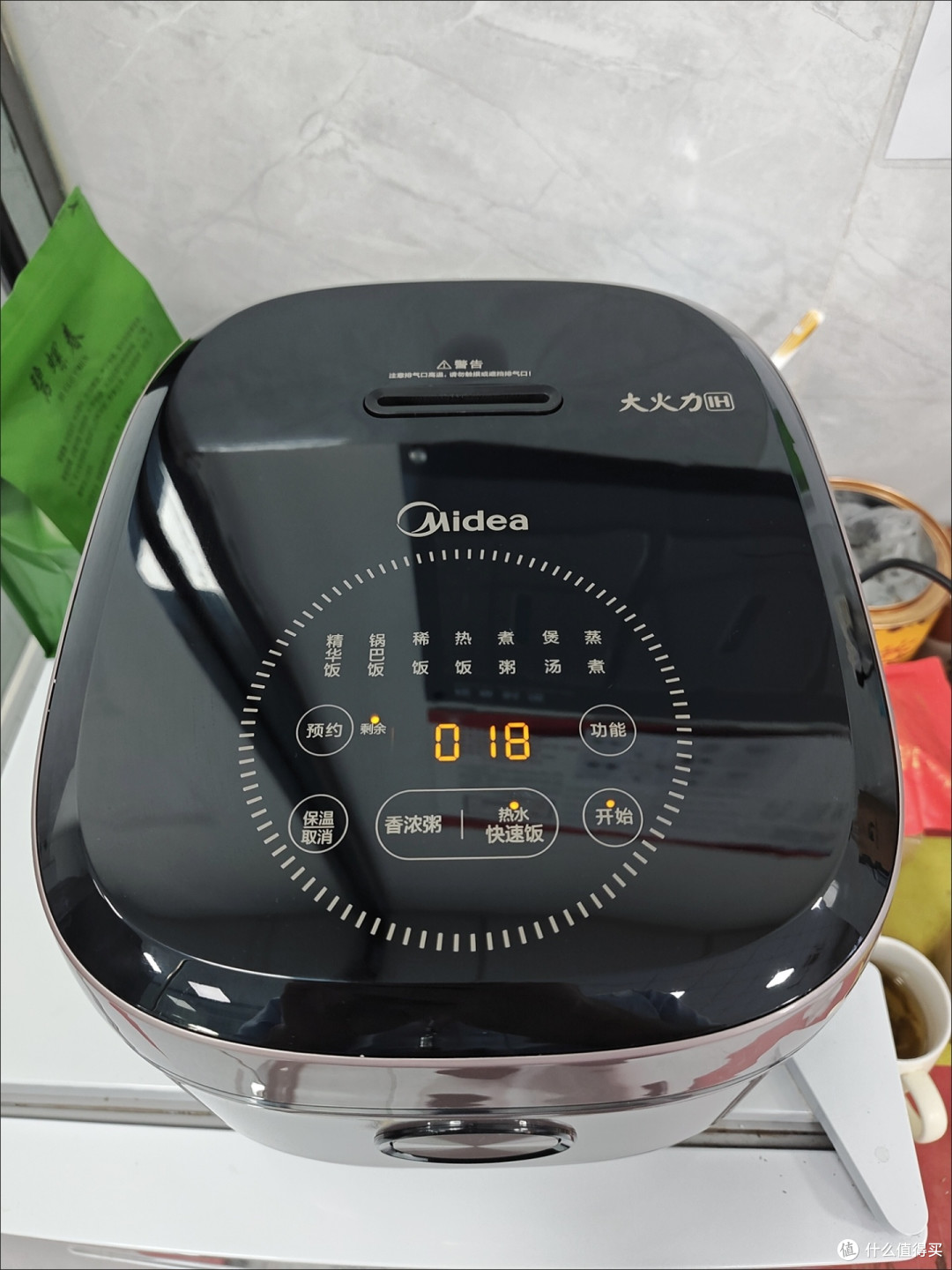 美的MB-FB50P502电饭煲：承包全家三餐的厨房利器