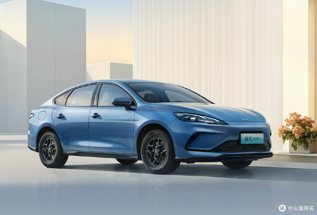 7.98万元！比亚迪海豹05 DM-i发布，128km纯电续航+120kW电机！