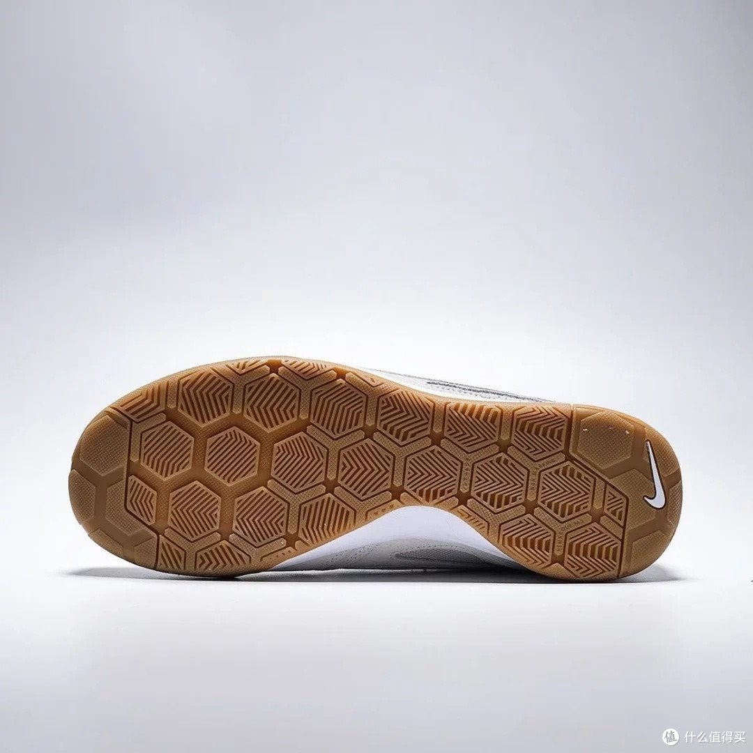 Nike GATO复古鞋:多功能与时尚兼备