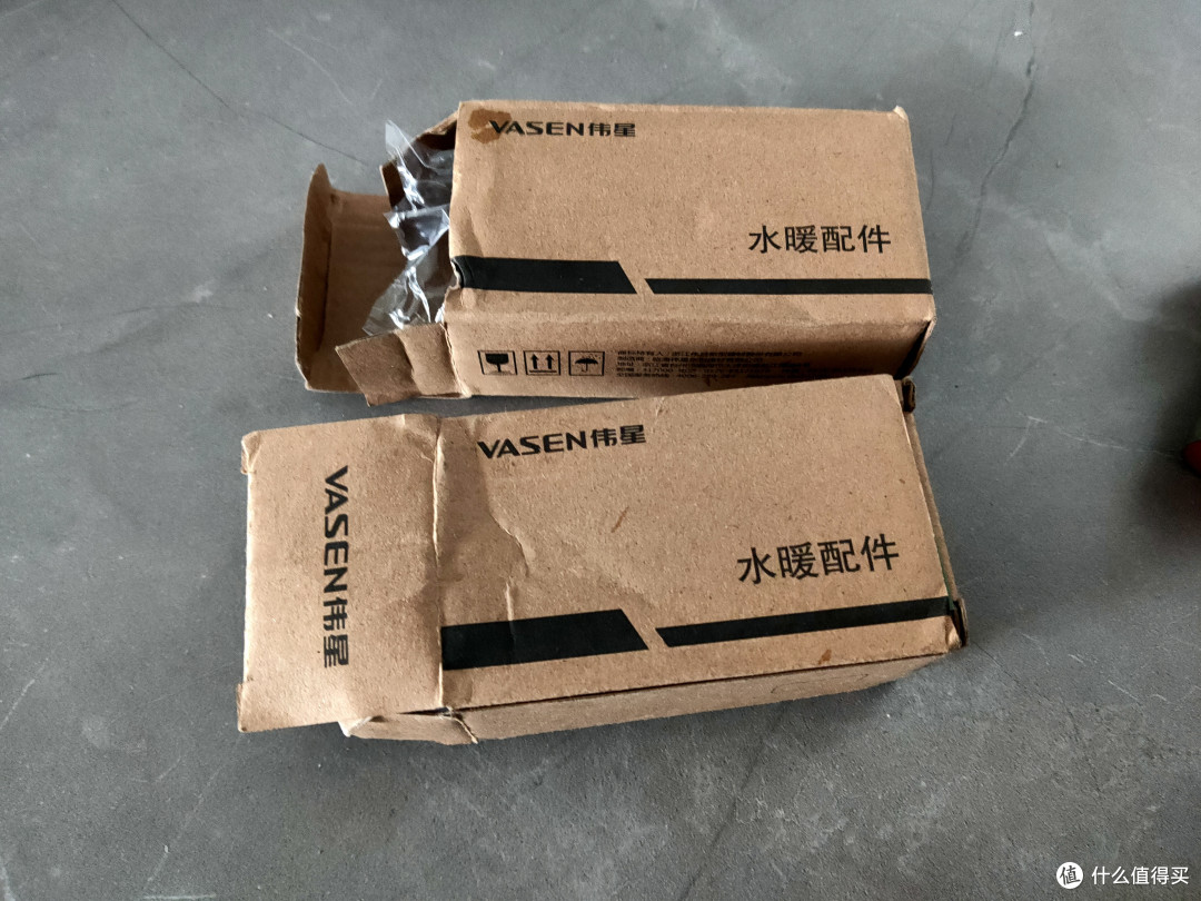 200块的水龙头,差点被5块钱角阀毁掉!装修如何选角阀呢?