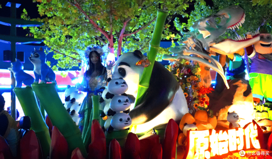 傩戏焕新激活夜经济，天津方特以文化IP撬动沉浸式文旅消费