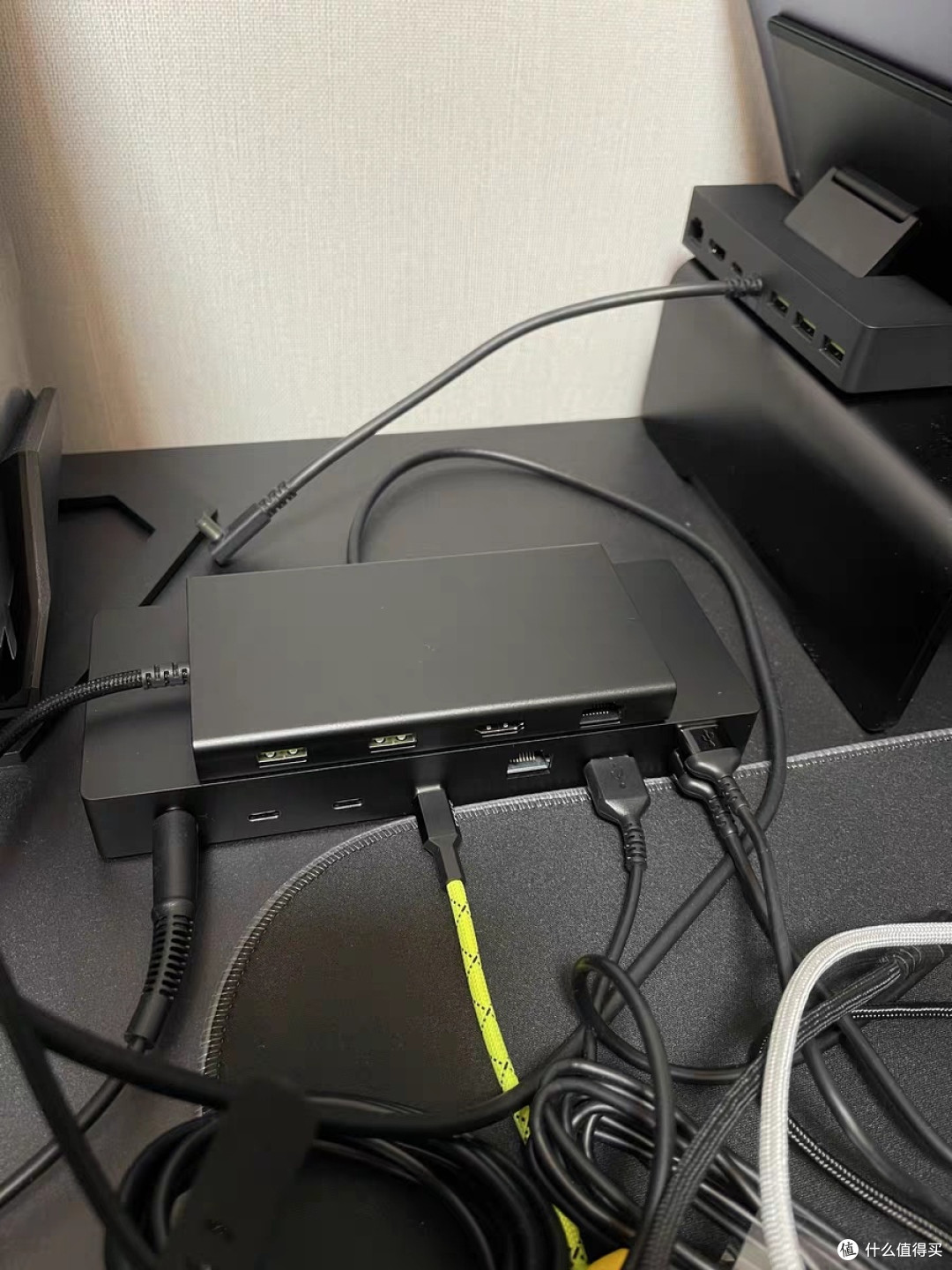 雷蛇USB C拓展坞:11接口全能战士
