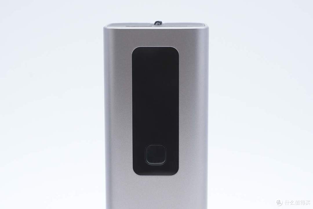 USB-C自带线可当提绳便携，京东京造165W大功率移动电源拆解
