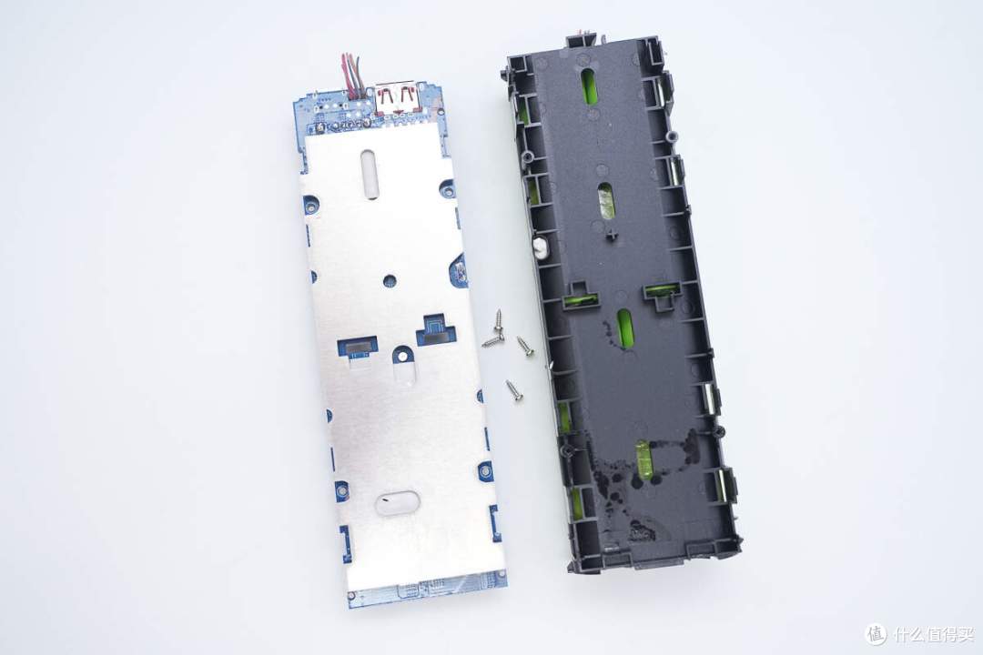 USB-C自带线可当提绳便携，京东京造165W大功率移动电源拆解