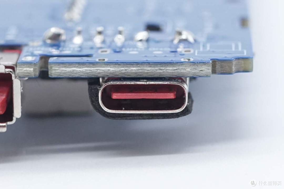 USB-C自带线可当提绳便携，京东京造165W大功率移动电源拆解