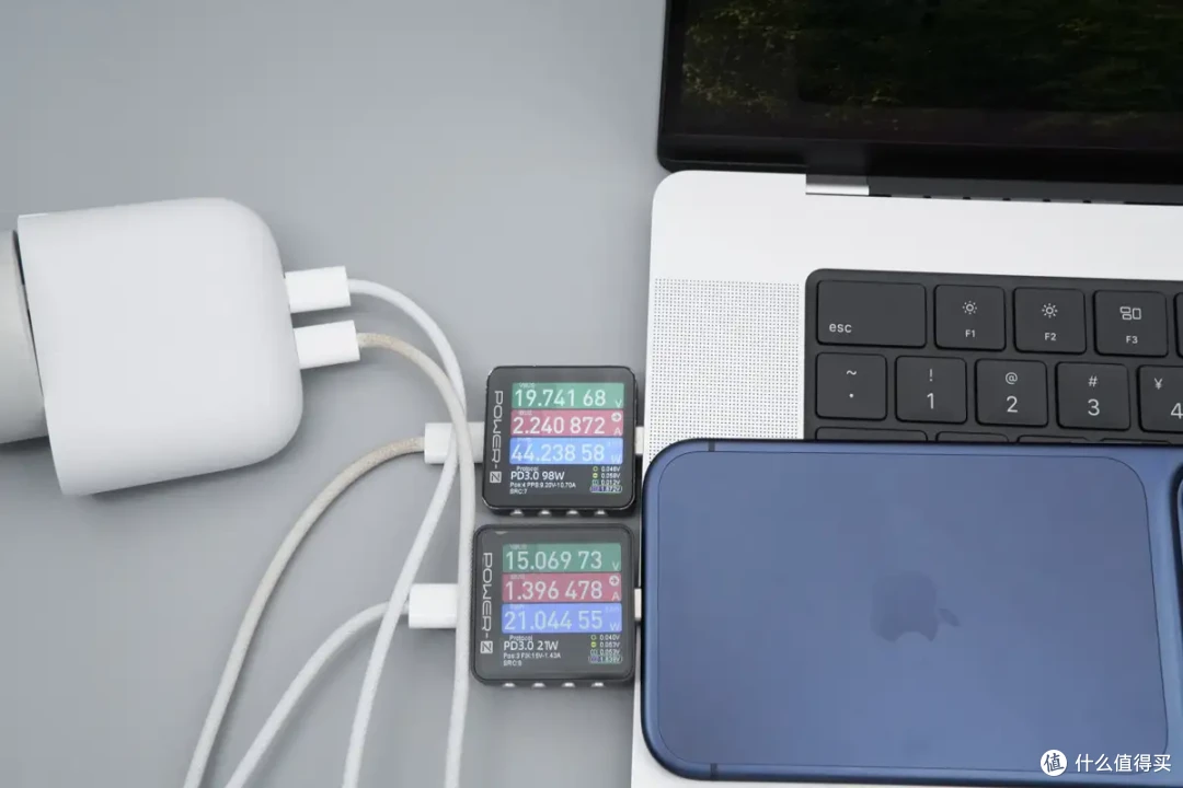 支持SPR AVS协议,性能出众,Google Pixel Flex 67W充电器评测