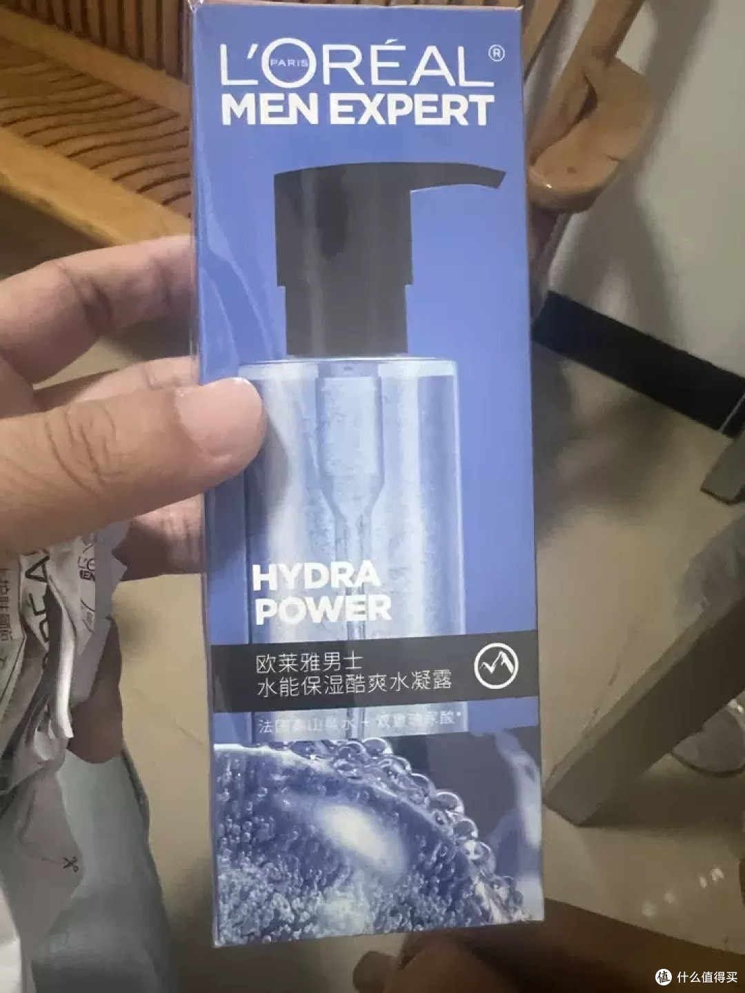 欧莱雅男士爽肤水：学生党秋冬护肤首选