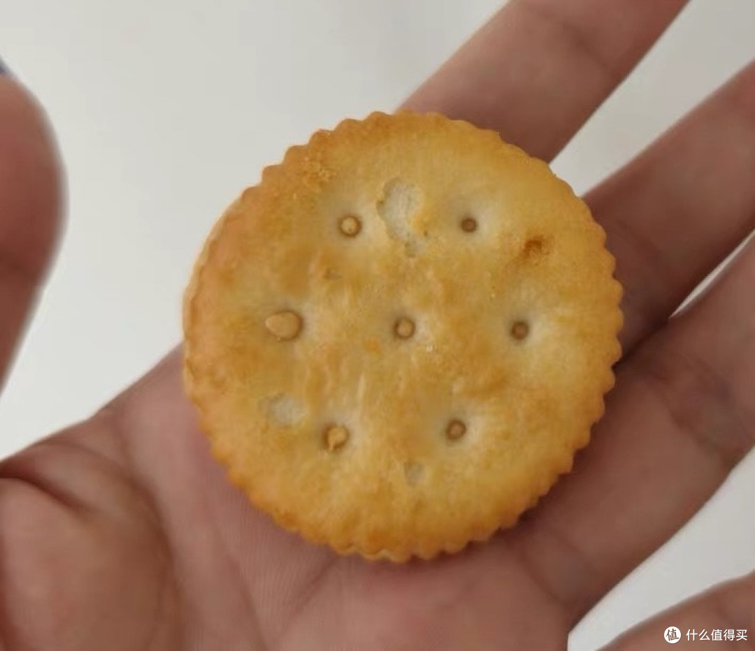 马来西亚花生夹心饼干的甜咸平衡