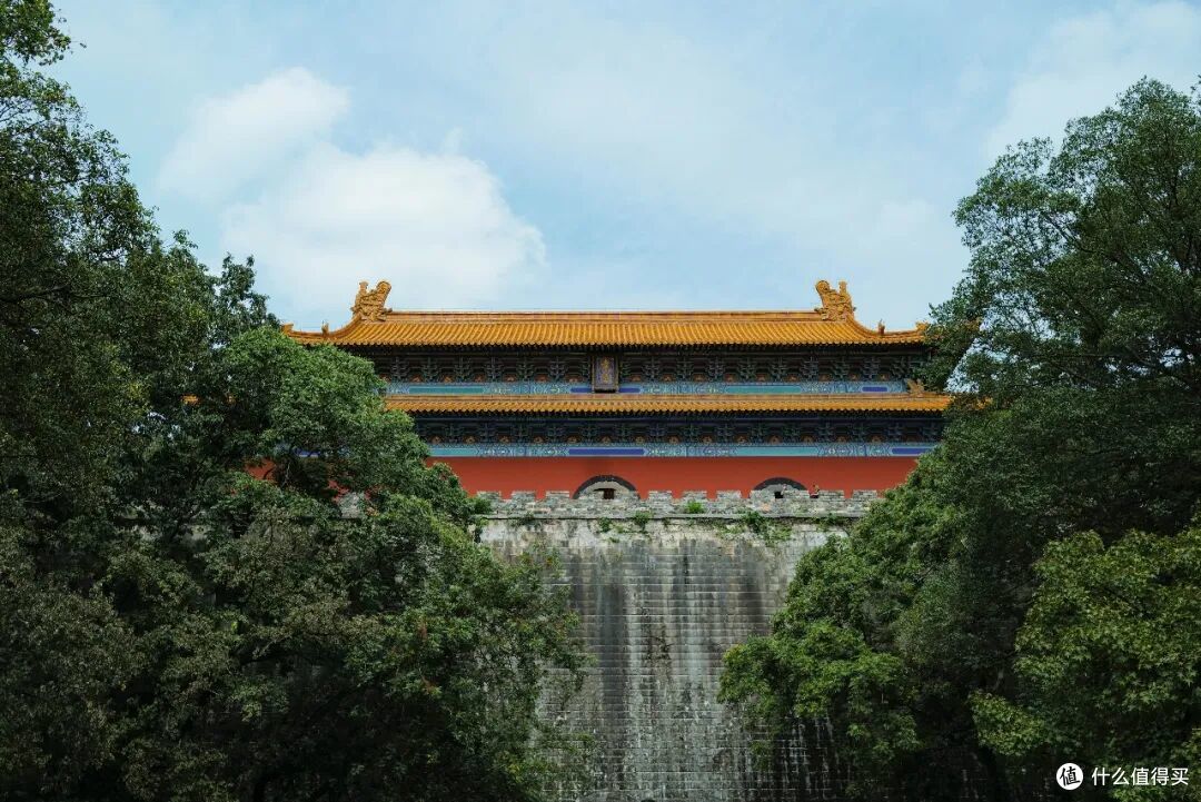 即将秋色封神的城市,总得来这里走走吧!