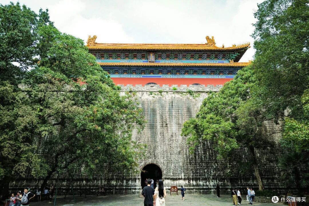 即将秋色封神的城市,总得来这里走走吧!