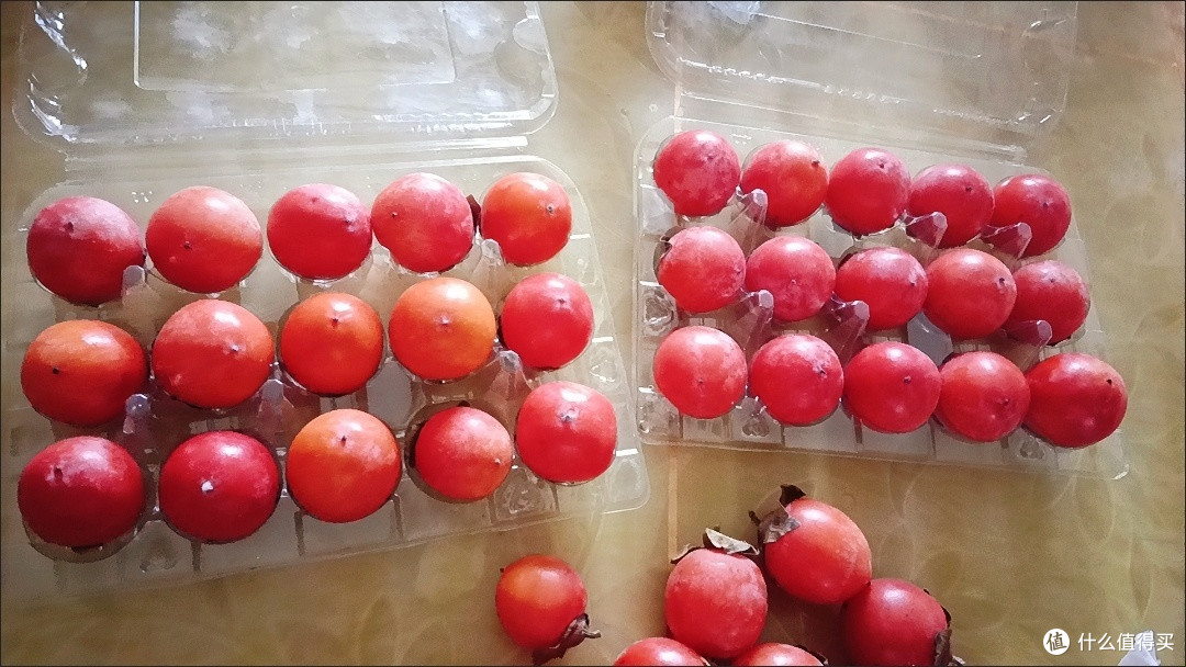 来自秋天的美味馈赠，甜蜜蜜火晶柿子