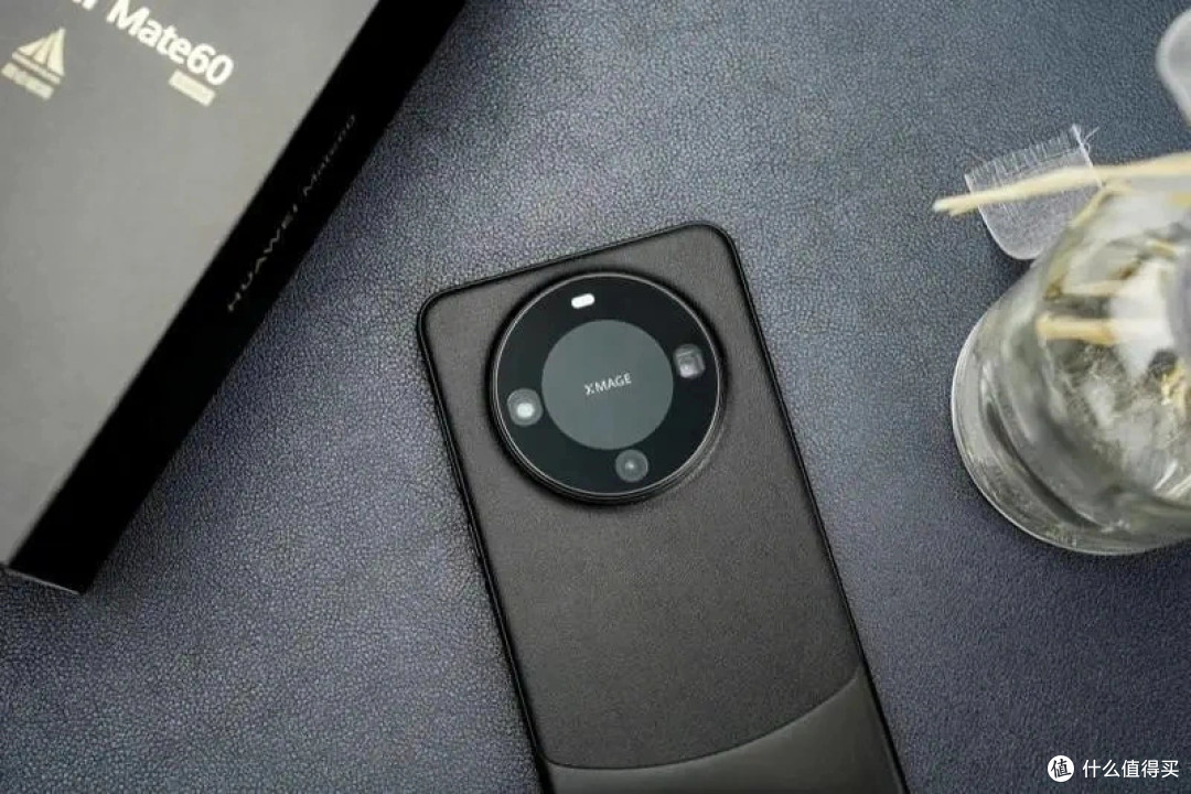 华为Mate60售价一降再降,12GB+512GB+鸿蒙OS,高配版跌至冰点价