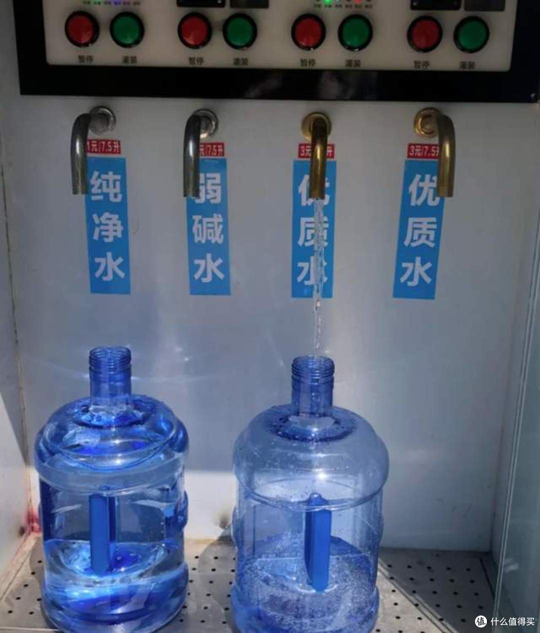 小区里的“自助水站”,脏不脏?能不能喝?我来说句大实话!