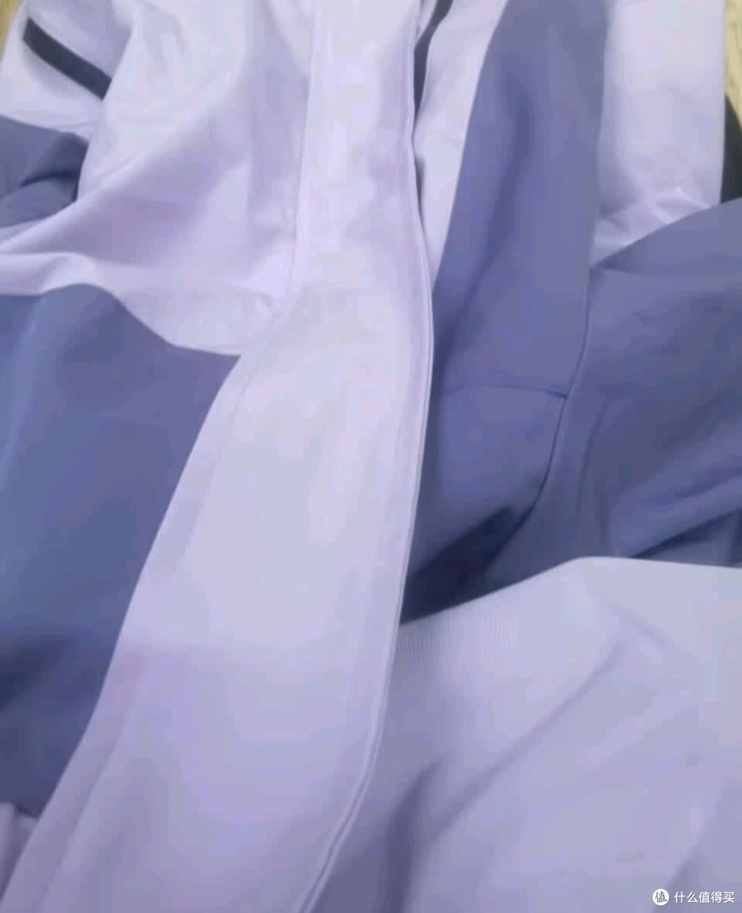 换季带娃不发愁：班尼路三合一冲锋衣成了我的省心选