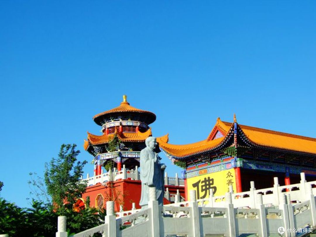 去乌鲁木齐红光山,看看蓝光湖观景台,秋天最美打卡地!