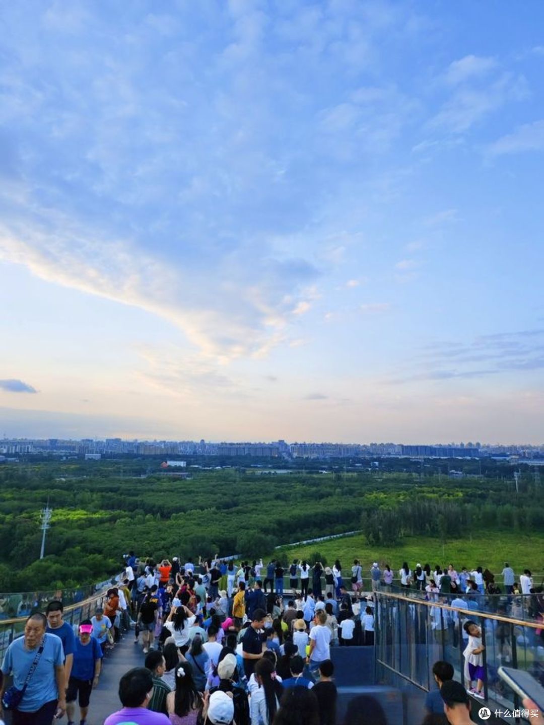 去乌鲁木齐红光山,看看蓝光湖观景台,秋天最美打卡地!