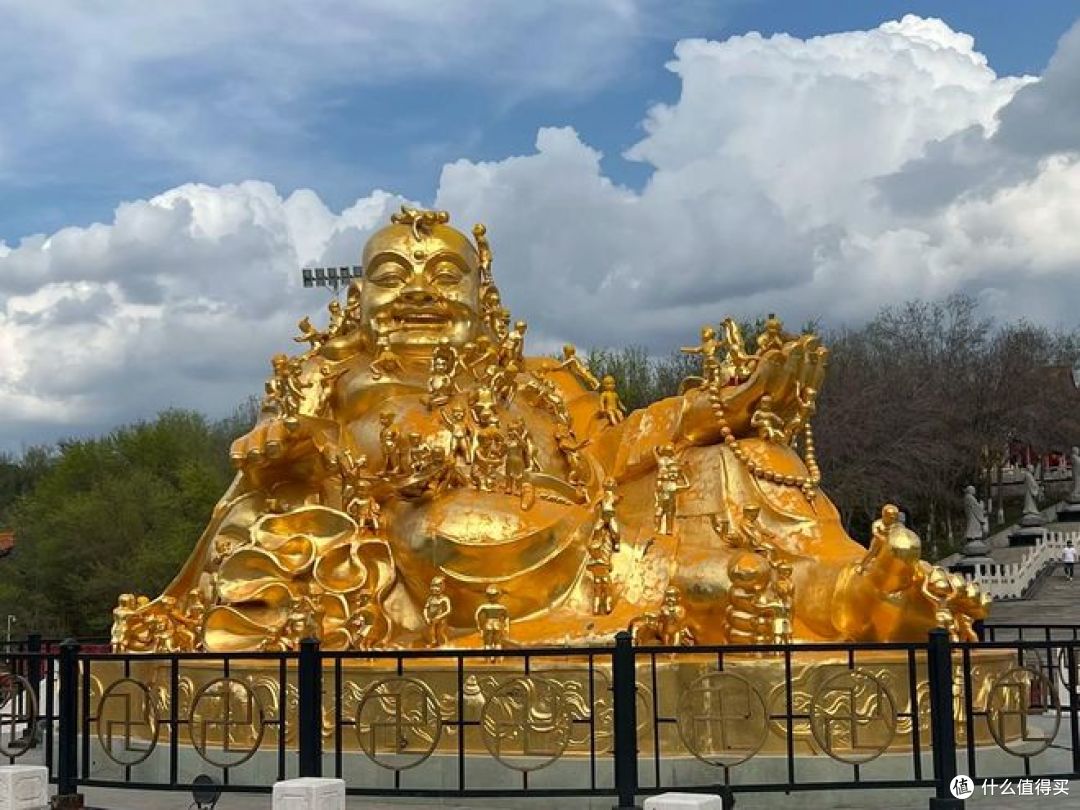 去乌鲁木齐红光山,看看蓝光湖观景台,秋天最美打卡地!