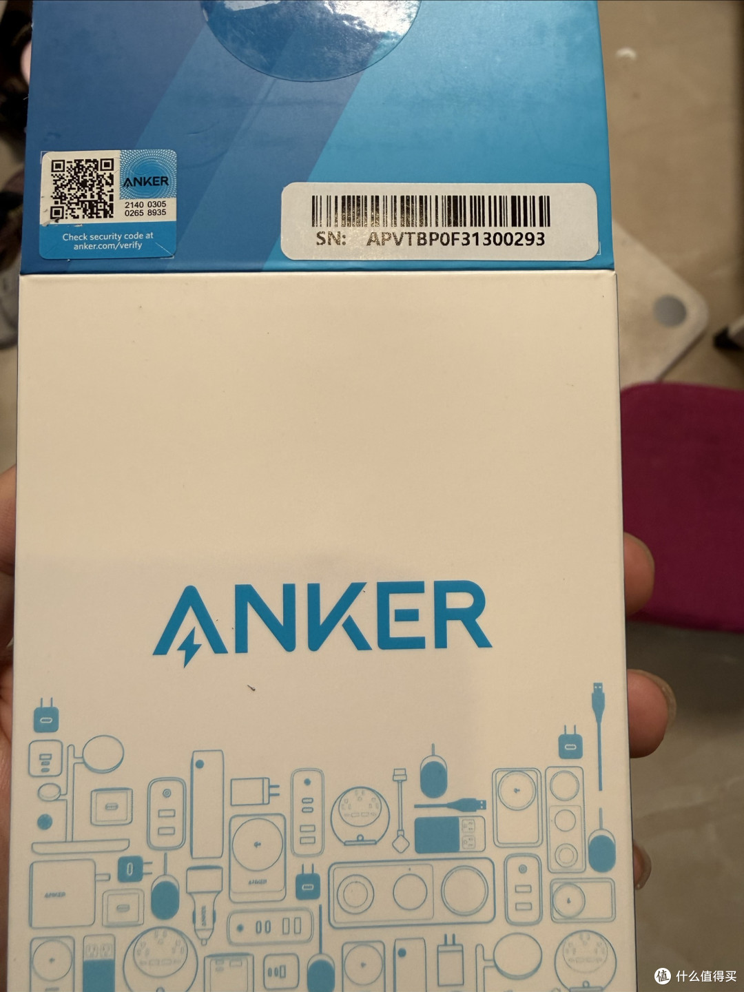 高手来看看，这个安克车载充电器是正品吗？