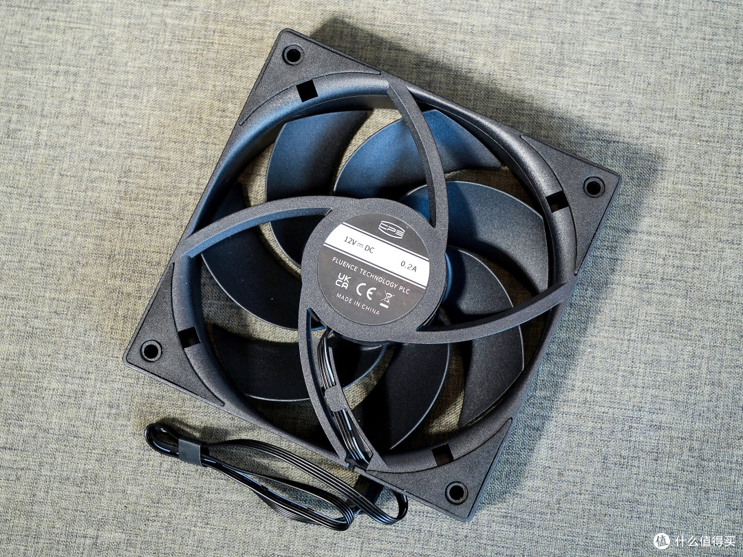 小马拉大车!9500F+RTX5070TI配置的主机挑战主流游戏