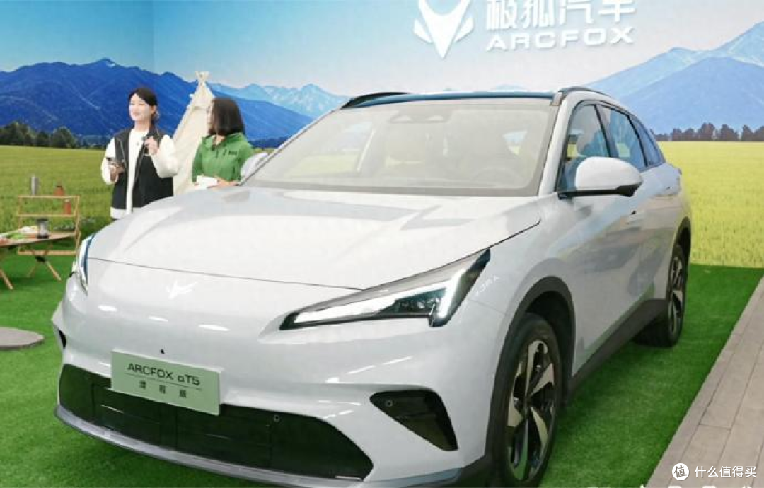 极狐怎么不用华为的智驾?极狐全新阿尔法T5,12.38万起预售