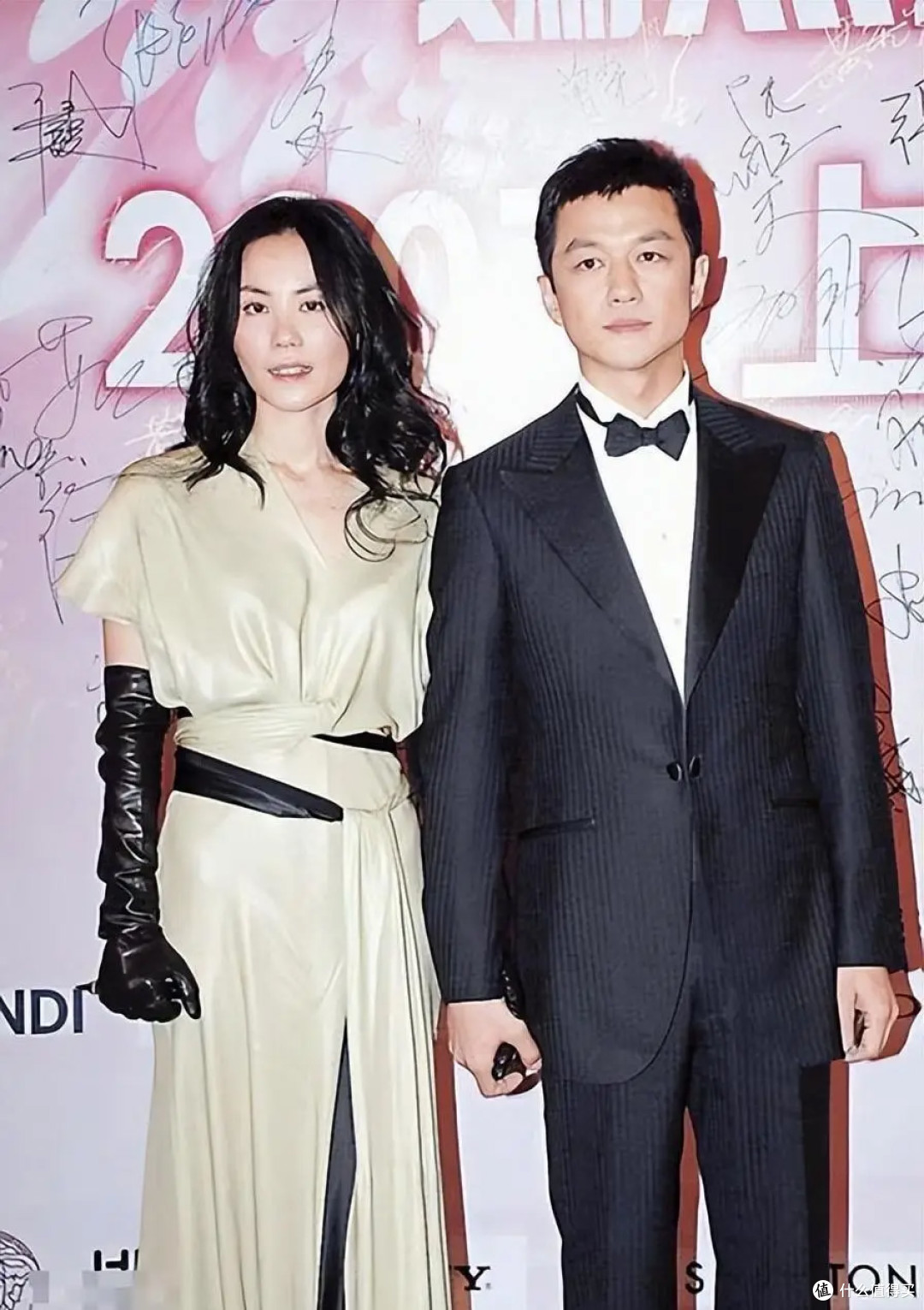 李亚鹏又成“前夫哥”了!当年风流倜傥,如今能靠穿搭扳回一局吗