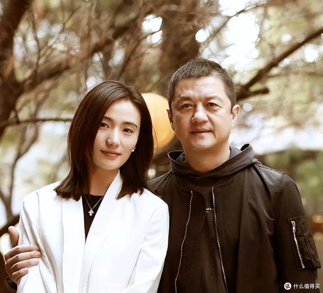李亚鹏又成“前夫哥”了!当年风流倜傥,如今能靠穿搭扳回一局吗