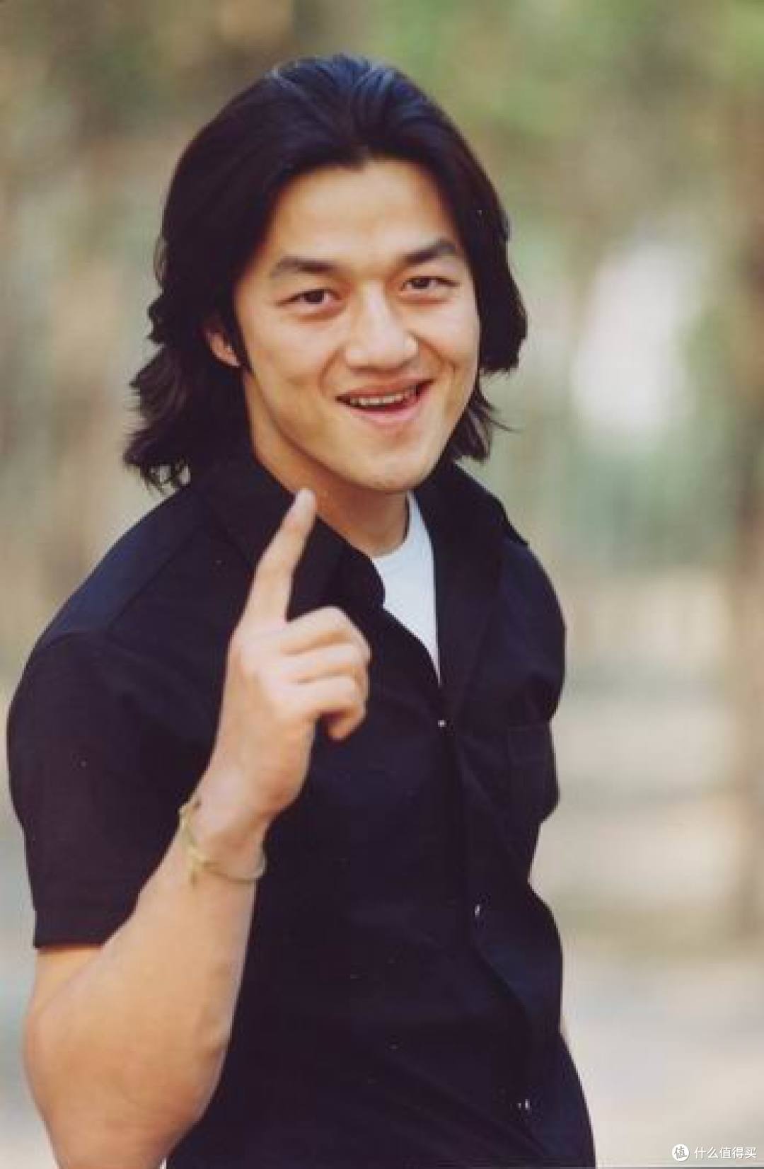 李亚鹏又成“前夫哥”了!当年风流倜傥,如今能靠穿搭扳回一局吗