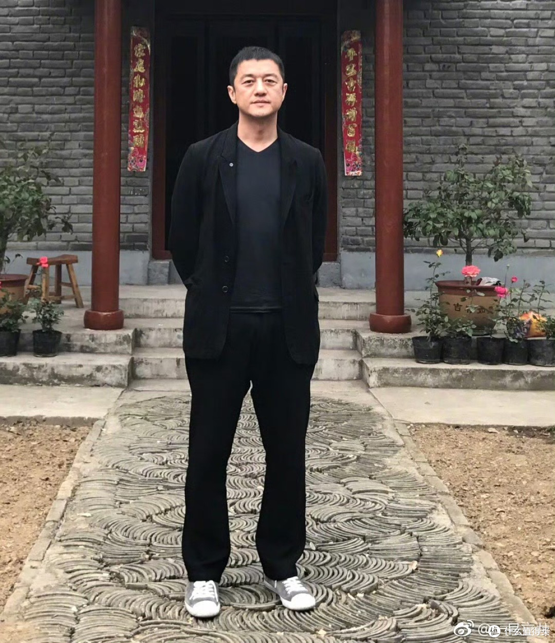 李亚鹏又成“前夫哥”了!当年风流倜傥,如今能靠穿搭扳回一局吗