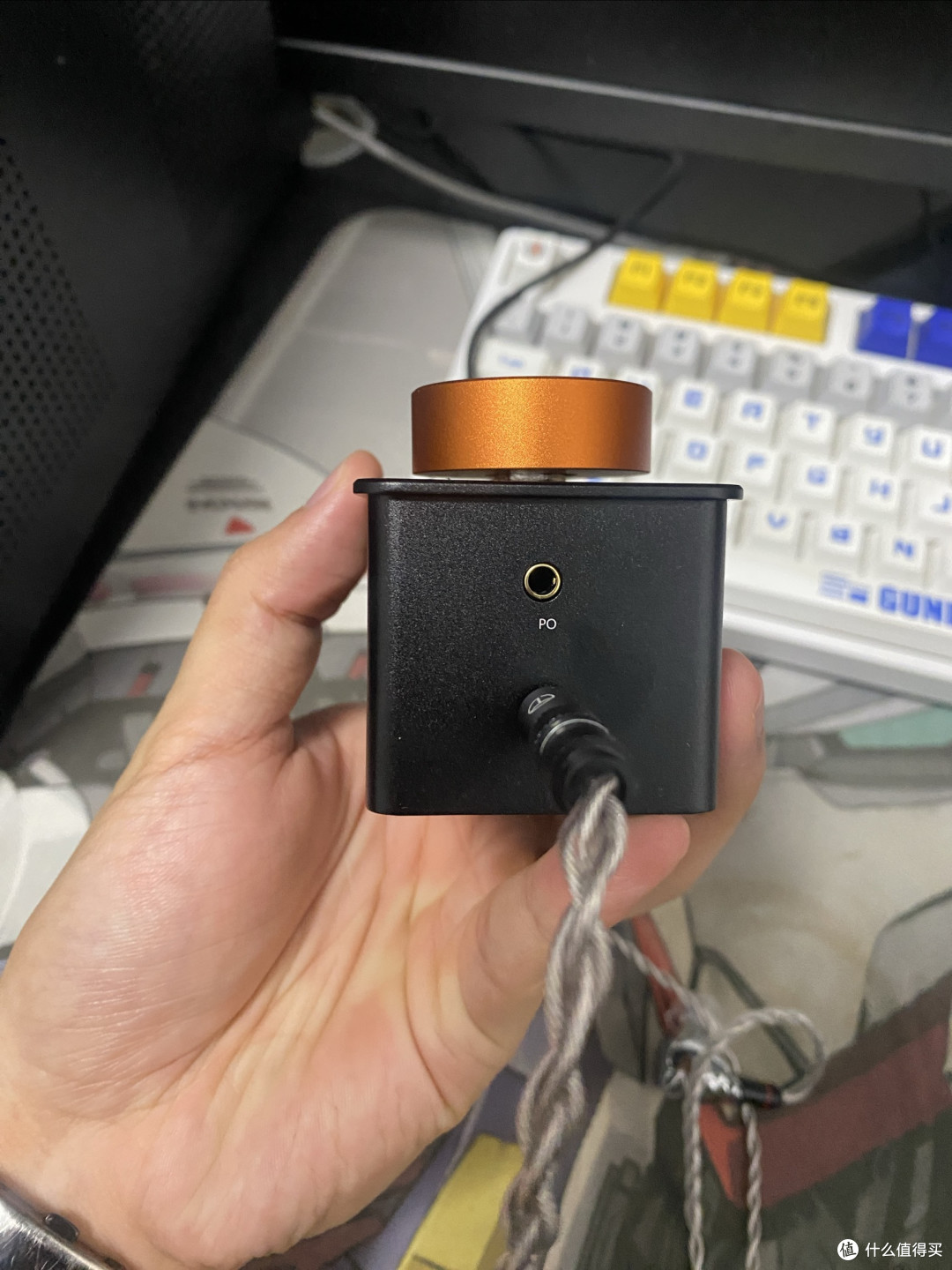 搭配4.4和3.5双接口，配置丰富