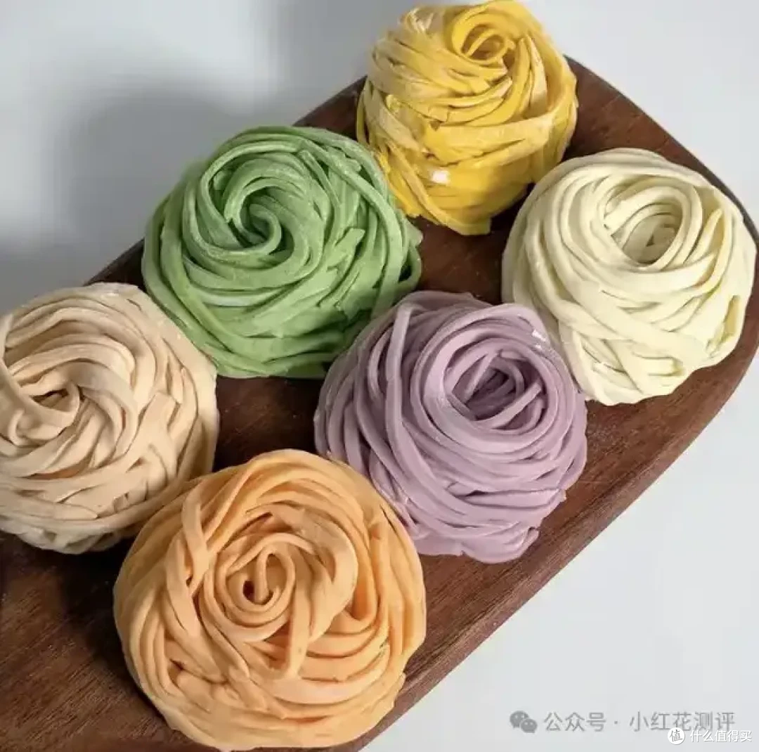 你买的「五色蔬菜面」,真的有蔬菜吗?